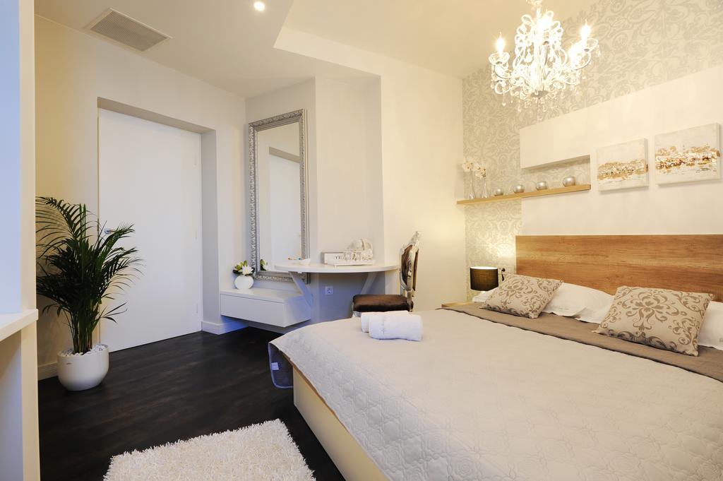 Silver & Gold Luxury Rooms Zadar Rum bild
